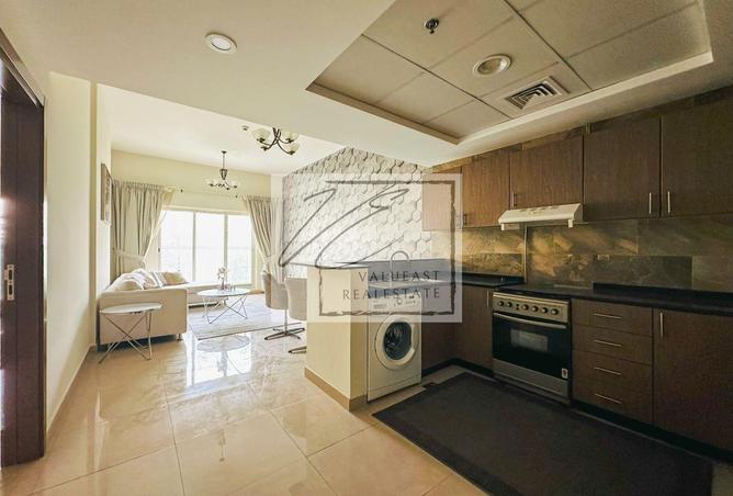 121998402 - Property Image 2