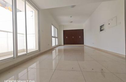 Apartment - Studio - 1 for rent in Royal JVC Building - District 10 - Jumeirah Village Circle - Dubai Apartment - Studio - 1 for rent in Royal JVC Building - District 10 - Jumeirah Village Circle - Dubai