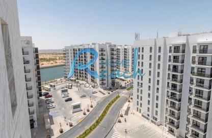 Apartment - 2 Bedrooms - 2 Bathrooms for rent in Waters Edge - Yas Island - Abu Dhabi