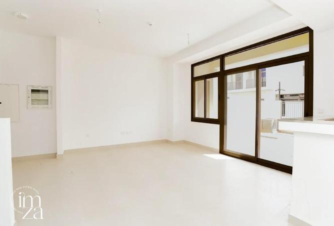 74236378 - Property Image 2