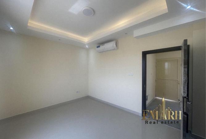 128822977 - Property Image 2