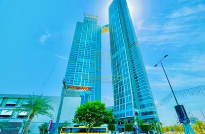 Apartment - 2 - 3 for rent in Nation Towers - Corniche Road - Abu Dhabi