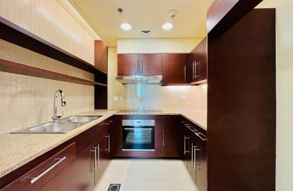 Apartment - 2 - 3 for rent in Nation Towers - Corniche Road - Abu Dhabi