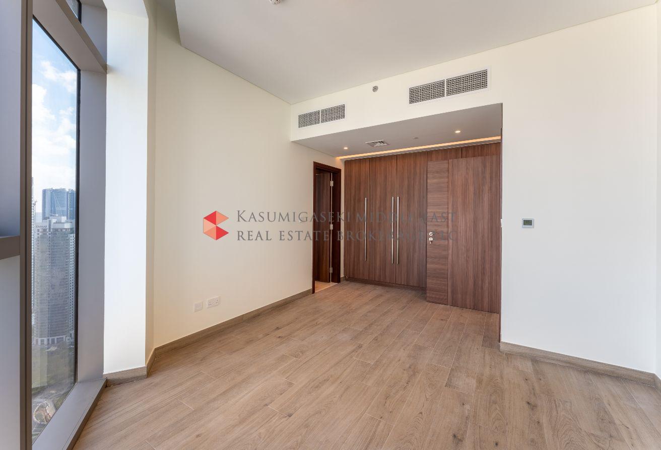 Luxury 4BR | Full Burj Khalifa View | High Floor photo 16