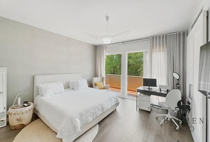 128816164 - Property Image 3