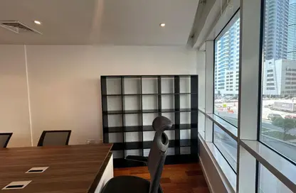 مكتب - استوديو - 2 حمامات للايجار في كورنيش الخان - الخان - الشارقة