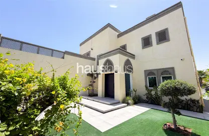 Villa - 4 Bedrooms - 4 Bathrooms for sale in District 5 - Jumeirah Park - Dubai