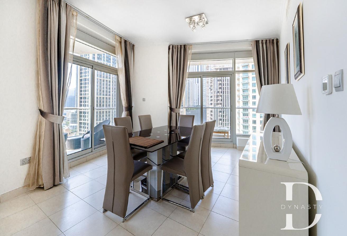 Burj Khalifa View | 2 BR Fully Furnished photo 22