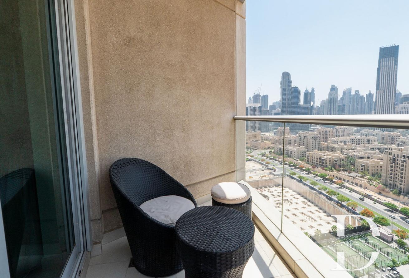 Burj Khalifa View | 2 BR Fully Furnished photo 24