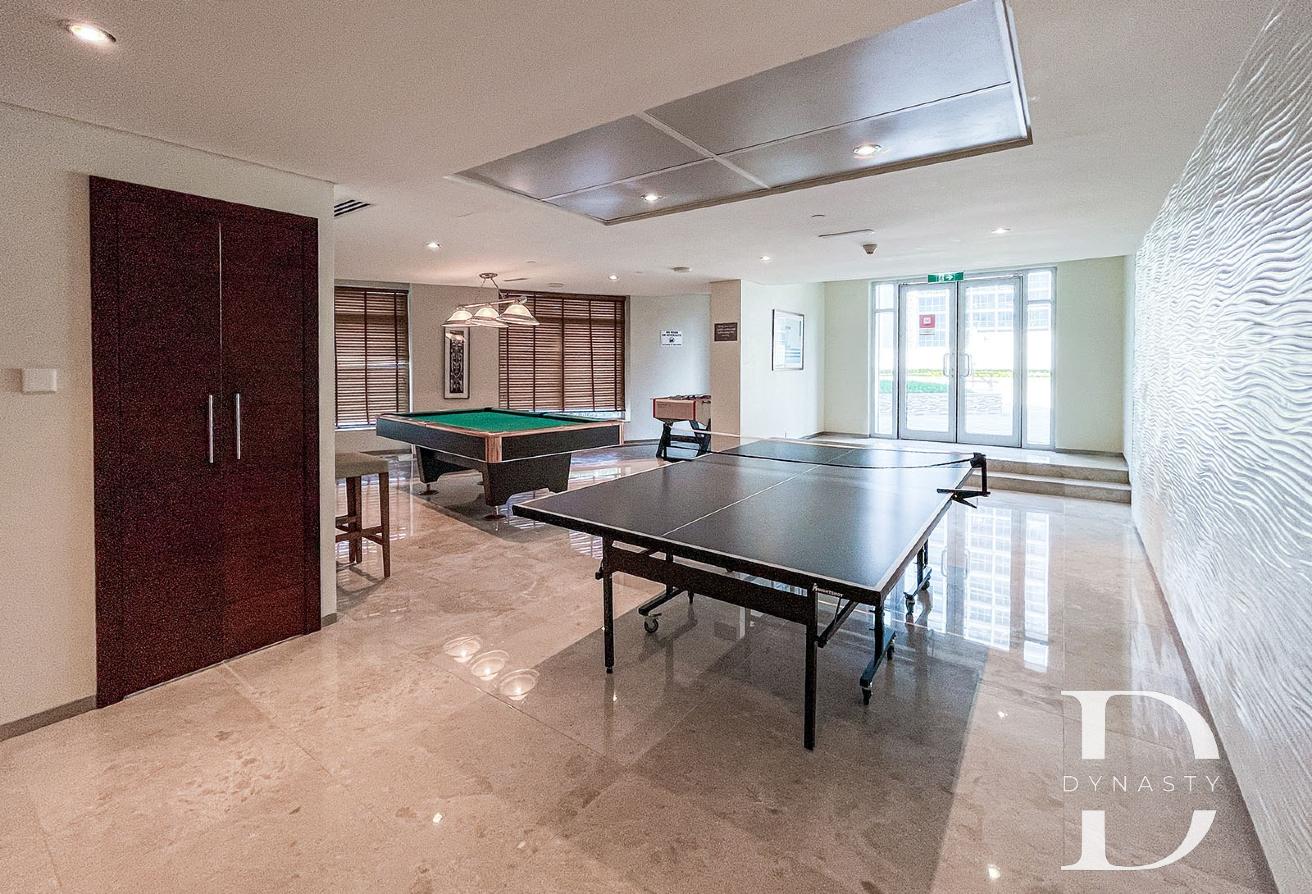 Burj Khalifa View | 2 BR Fully Furnished photo 21