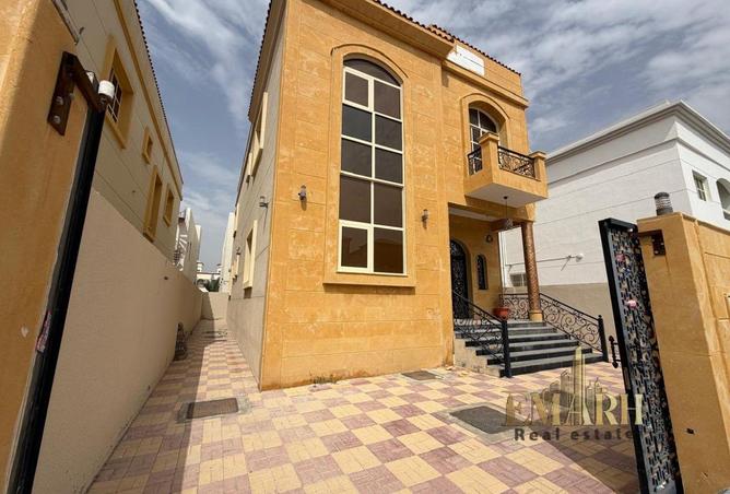 127912798 - Property Image 2
