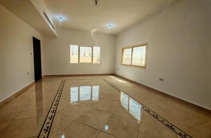 Villa - 5 Bedrooms - 6 Bathrooms for rent in Madinat Al Riyad - Abu Dhabi