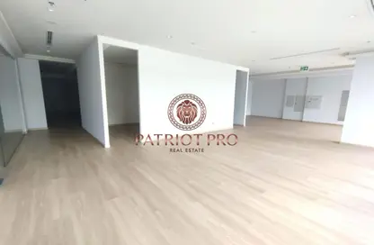 Shop - 7 Bedrooms - 3 Bathrooms for rent in Al Shafar Park Tower - Al Karama - Dubai