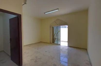 شقة - 1 حمام للايجار في الوحدة - أبوظبي