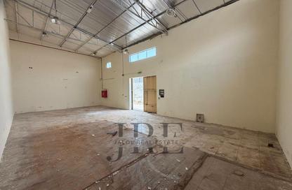 Warehouse - Studio for rent in Industrial Area 4 - Sharjah Industrial Area - Sharjah