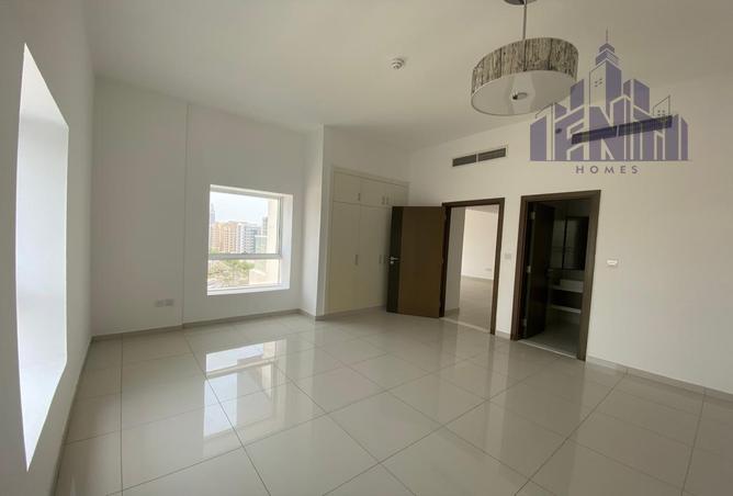 Large 1BR | Well maintained building