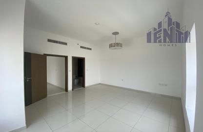 Apartment - 1 - 2 for sale in Topaz Residence 3 - Topaz Residence - Dubai Silicon Oasis - Dubai