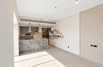 Apartment - 2 - 2 for rent in Golf Gate - Damac Hills - Dubai