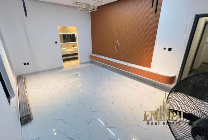 107309217 - Property Image 3