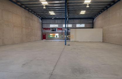 Warehouse - Studio - 1 Bathroom for rent in Dubai Investment Park 1 (DIP 1) - Dubai Investment Park (DIP) - Dubai