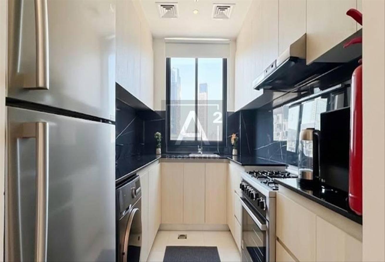 POOL VIEW | FULLY FURNISHED | PRIME LOCATION photo 8