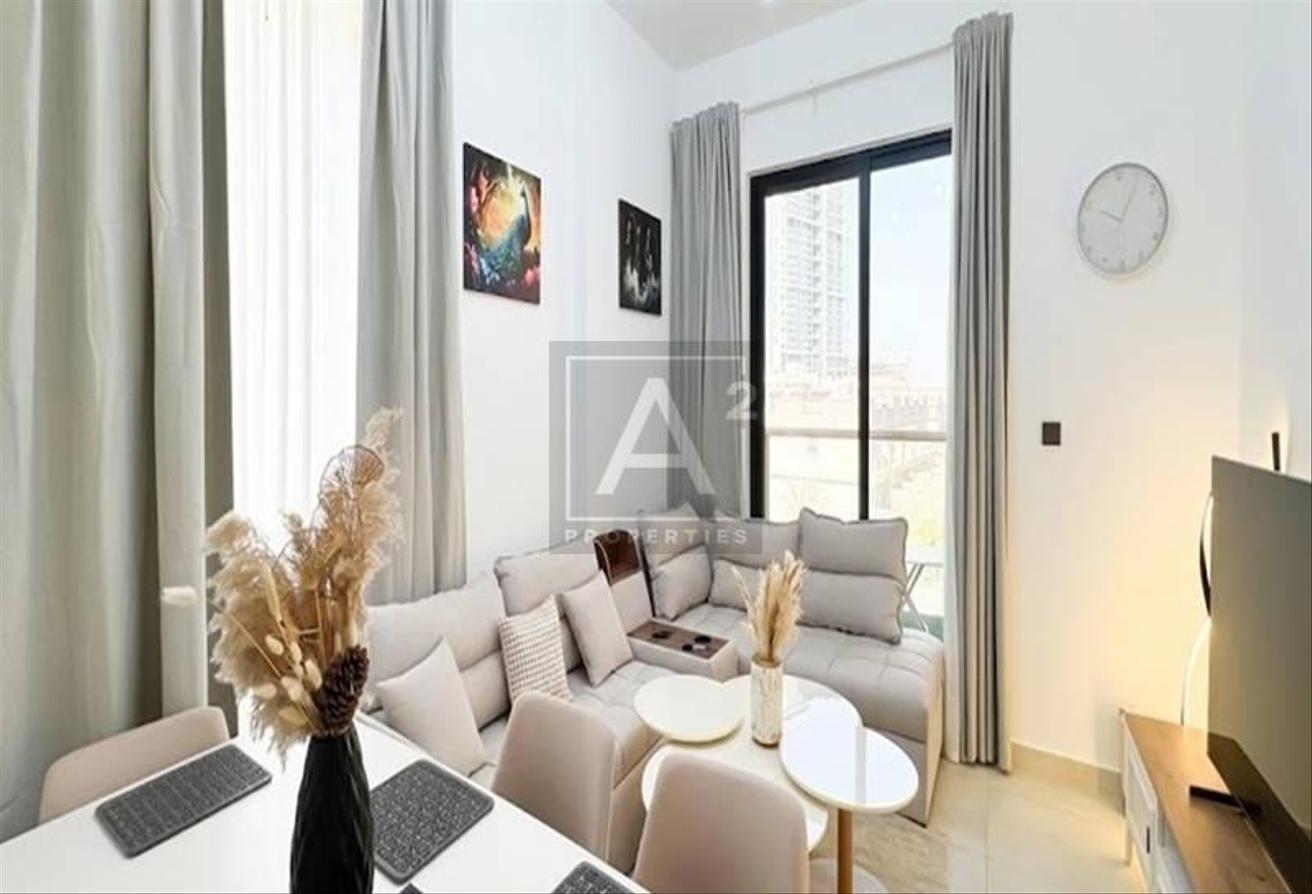 POOL VIEW | FULLY FURNISHED | PRIME LOCATION photo 2