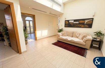 Villa - 4 - 5 for rent in District 9 - Jumeirah Park - Dubai