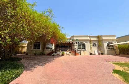 Villa - 4 - 5 for rent in Al Muhaisnah 3 - Al Muhaisnah - Dubai Villa - 4 - 5 for rent in Al Muhaisnah 3 - Al Muhaisnah - Dubai
