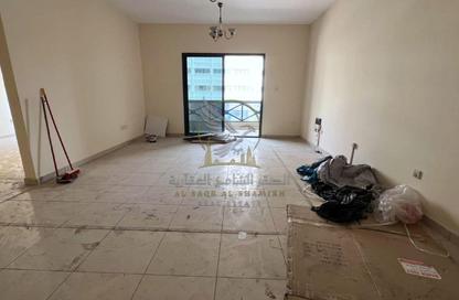 Apartment - 2 - 2 for rent in Al Soor Building - Al Soor - Al Qasimia - Sharjah