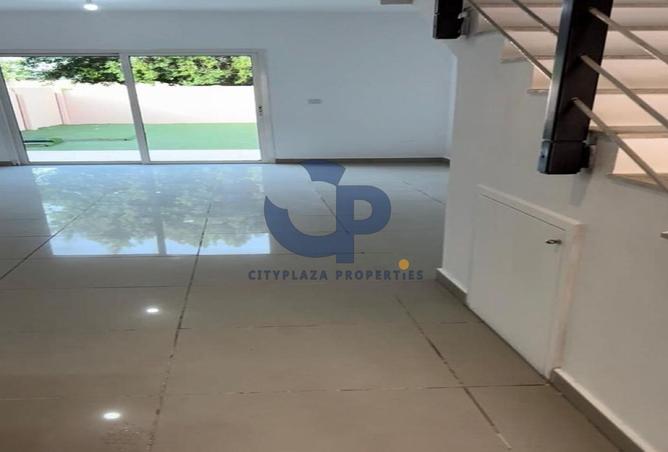 73123302 - Property Image 2