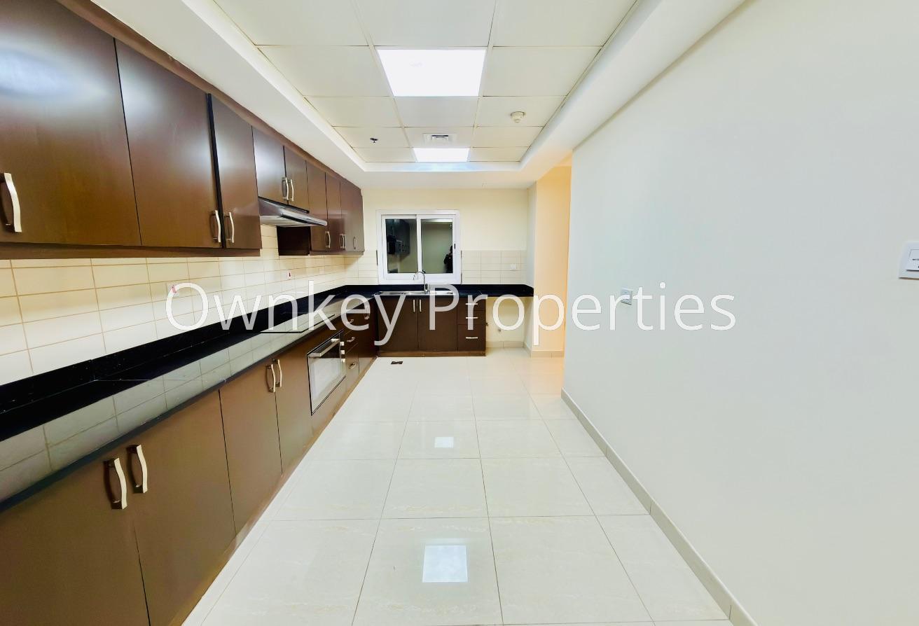 Spacious 3BHK | Maid Room | Close to Metro photo 7