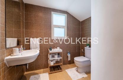 Villa - 2 Bedrooms - 3 Bathrooms for rent in District 8J - Jumeirah Village Triangle - Dubai