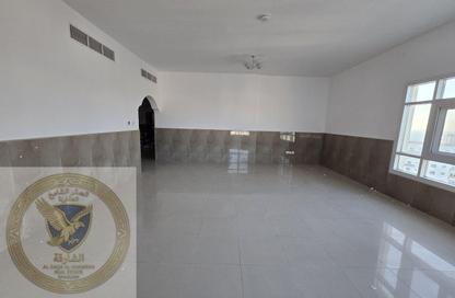 Apartment - 2 Bedrooms - 3 Bathrooms for rent in Bu Tina - Al Sharq - Sharjah