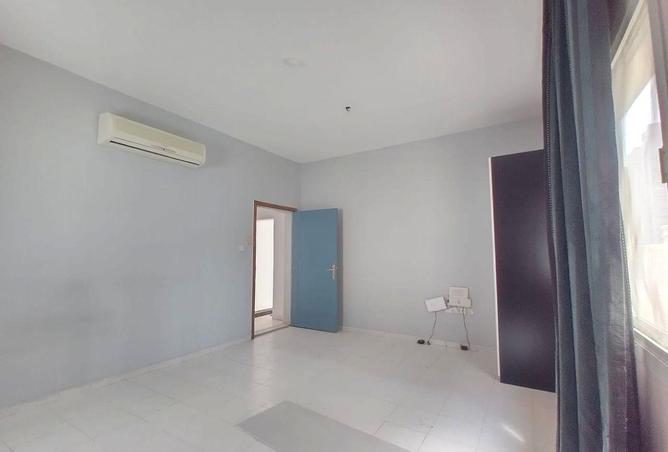 56950117 - Property Image 3