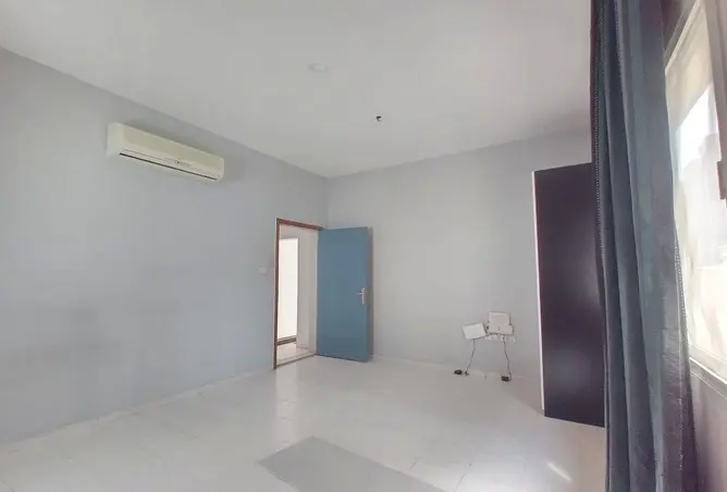 56950117 - Property Image 3