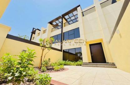 Villa - 3 - 5 for rent in Arenco Villas - District 14 - Jumeirah Village Circle - Dubai