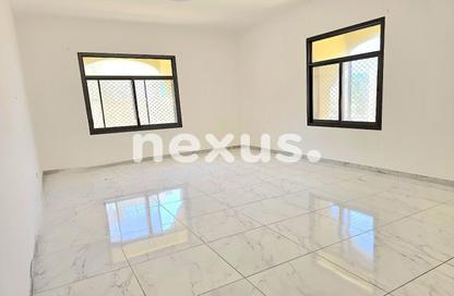 Villa - 4 Bedrooms - 5 Bathrooms for rent in Jumeirah 1 - Jumeirah - Dubai