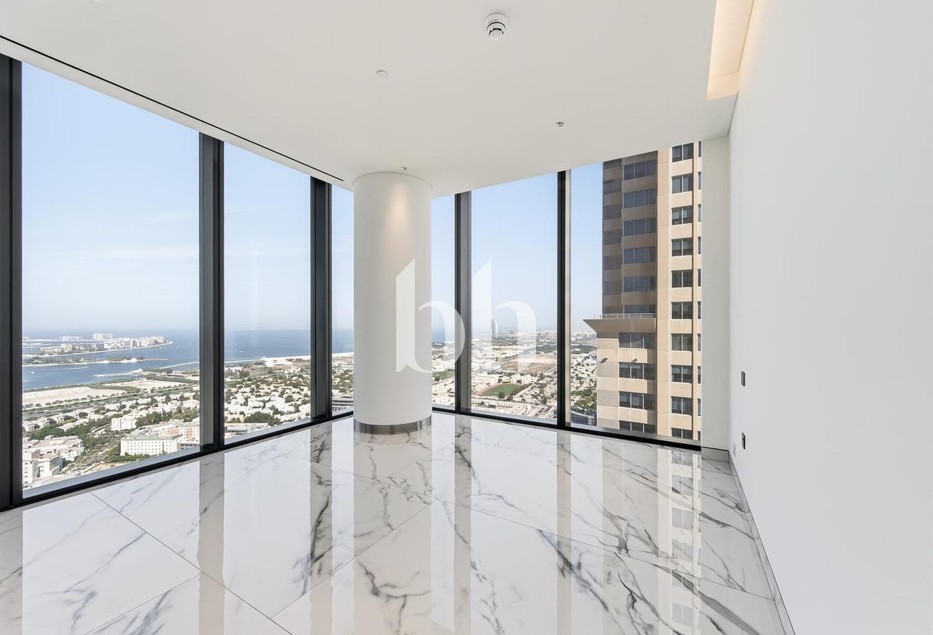 Brand New Luxury 4BR + Maid The S Tower photo 16
