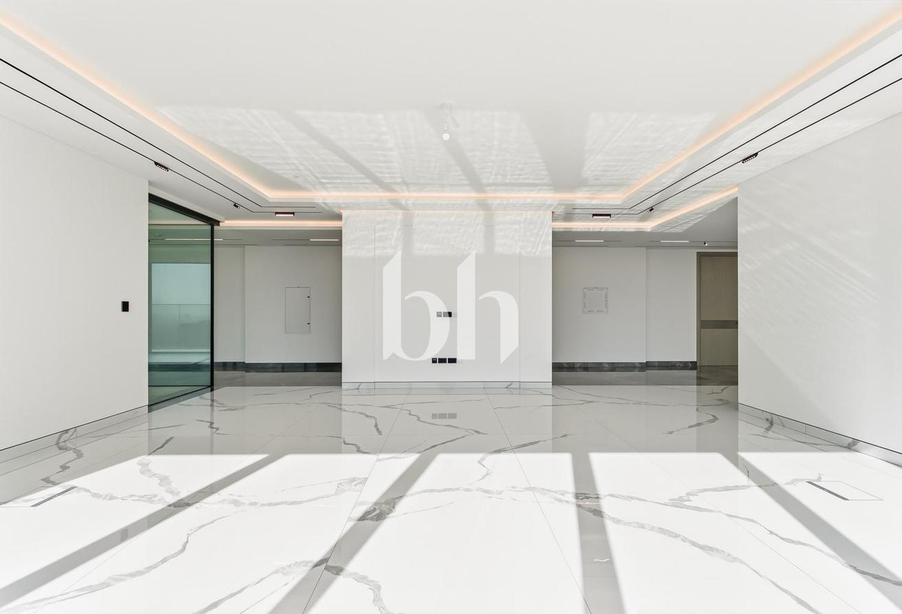 Brand New Luxury 4BR + Maid The S Tower photo 13