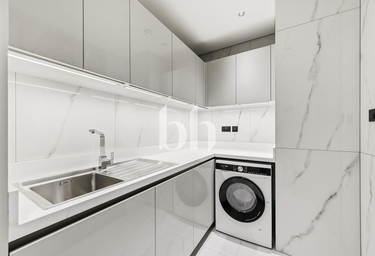 Brand New Luxury 4BR + Maid The S Tower photo 26
