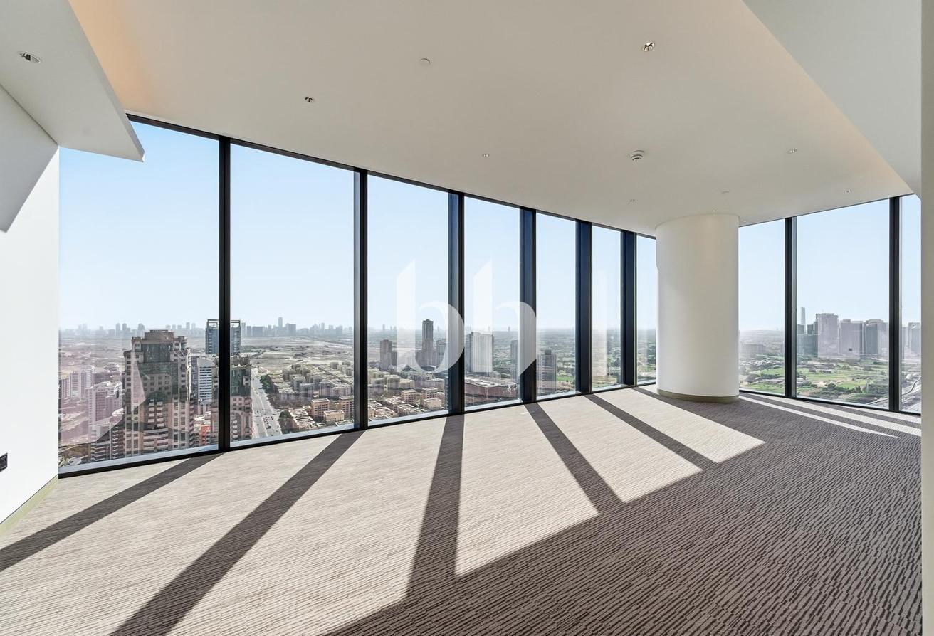 Brand New Luxury 4BR + Maid The S Tower photo 8
