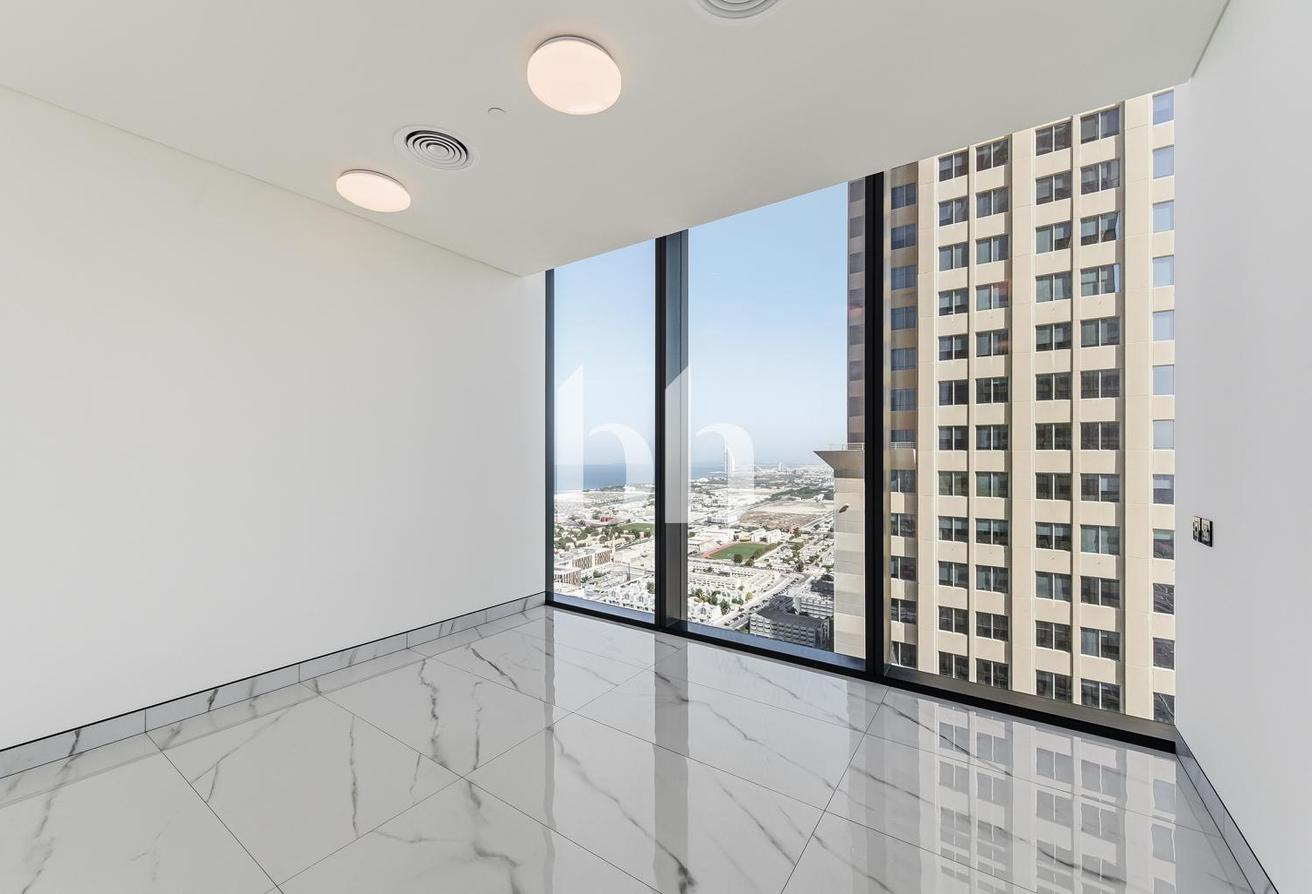 Brand New Luxury 4BR + Maid The S Tower photo 17
