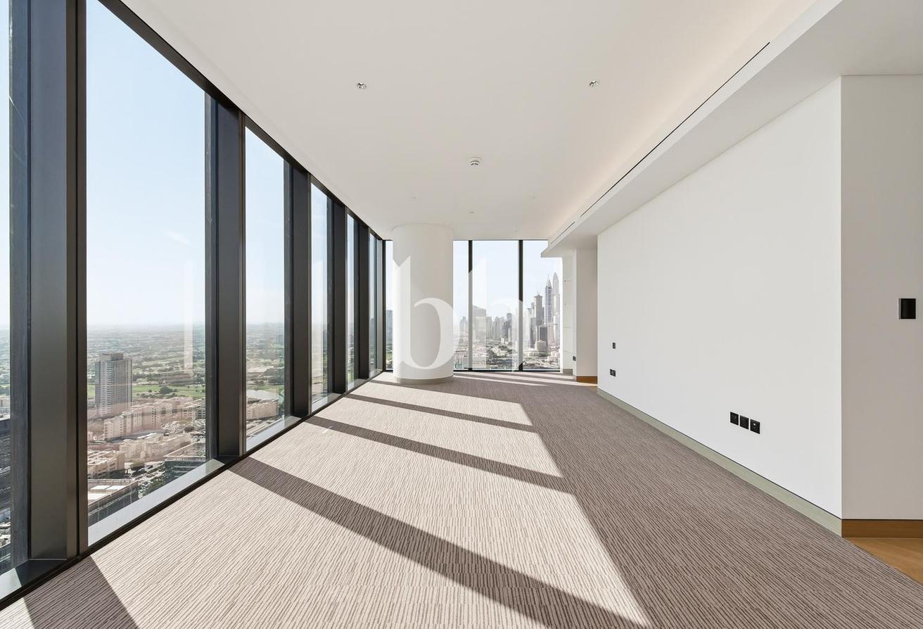 Brand New Luxury 4BR + Maid The S Tower photo 11