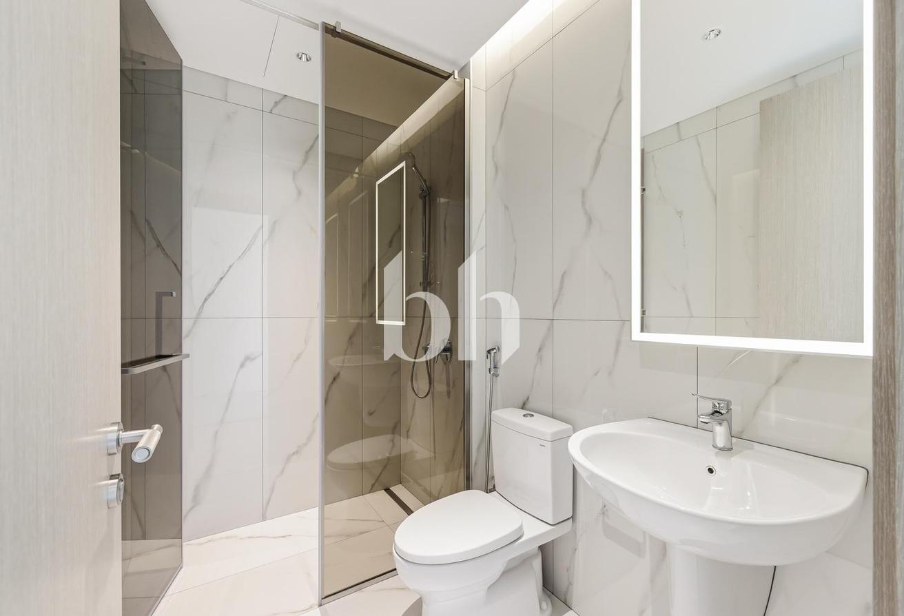 Brand New Luxury 4BR + Maid The S Tower photo 24