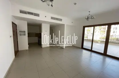 Apartment - 3 Bedrooms - 3 Bathrooms for sale in Zahra Breeze Apartments 3A - Zahra Breeze Apartments 3 - Zahra Breeze Apartments - Town Square - Dubai