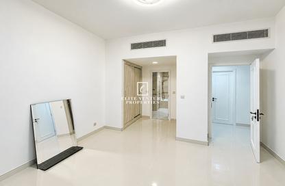 Apartment - 2 - 3 for rent in Easton Court - Motor City - Dubai
