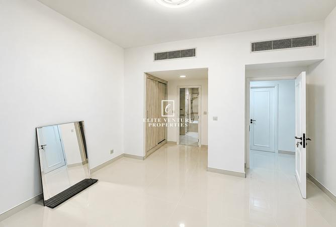 SPACIOUS LAYOUT | PERFECT FOR COMFORTABLE LIVING photo 3