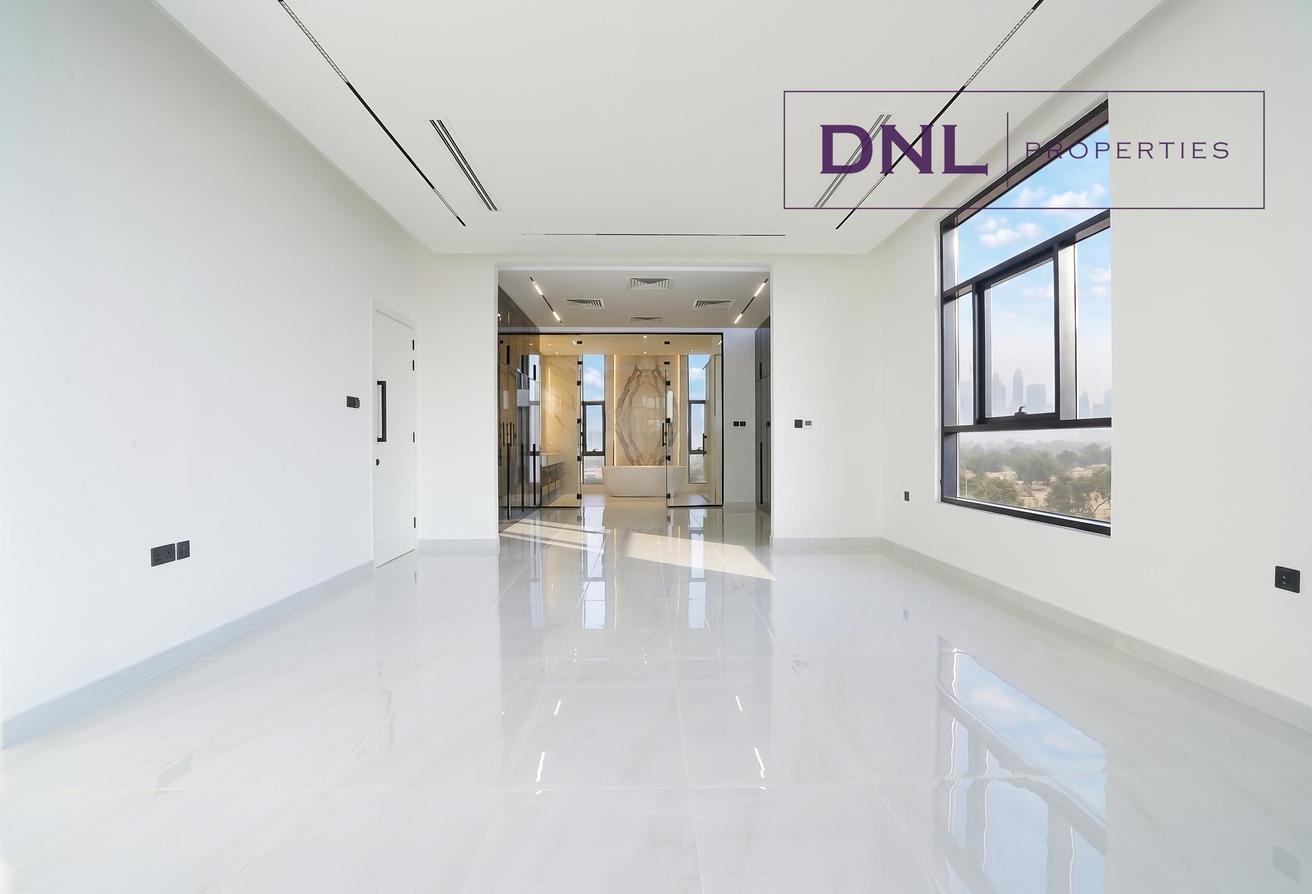 Luxury 5BR Villa | Private Pool | Large Majlis photo 3