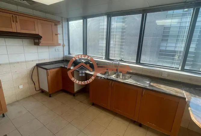 147792107 - Property Image 2