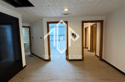 Apartment - 3 Bedrooms - 3 Bathrooms for rent in Hamdan Street - Abu Dhabi